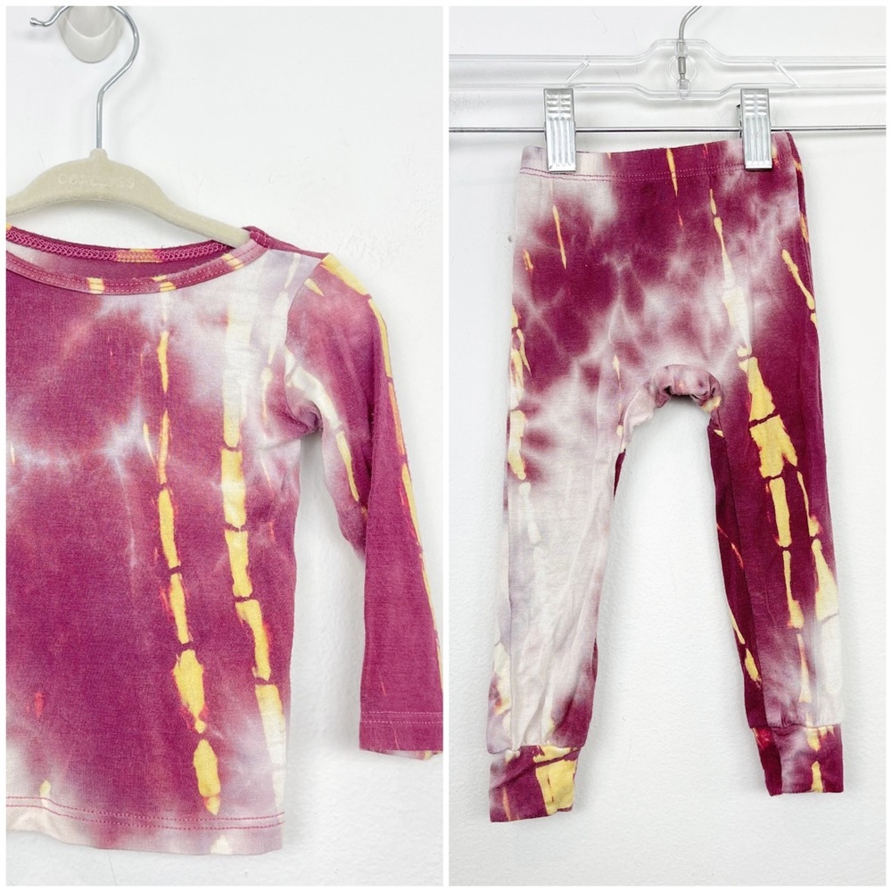 Cozys Burgundy Tie Dye Pajama Set Size 3-6 Months